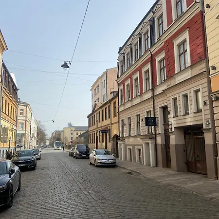 Cozy 2 In Quiet Center