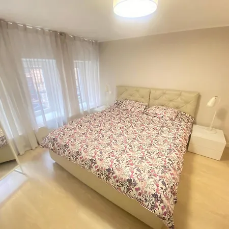 Апартаменты Cozy 2 In Quiet Center *